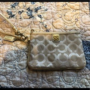 Coach Wristlet EUC